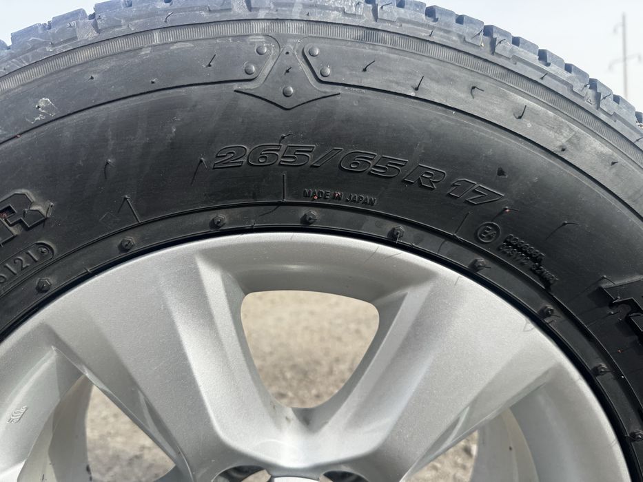 Продаю колеса комплект R17