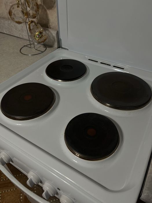 Плита Indesit бу