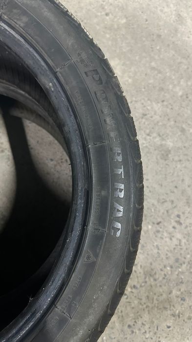 Продам шины 235/45/18