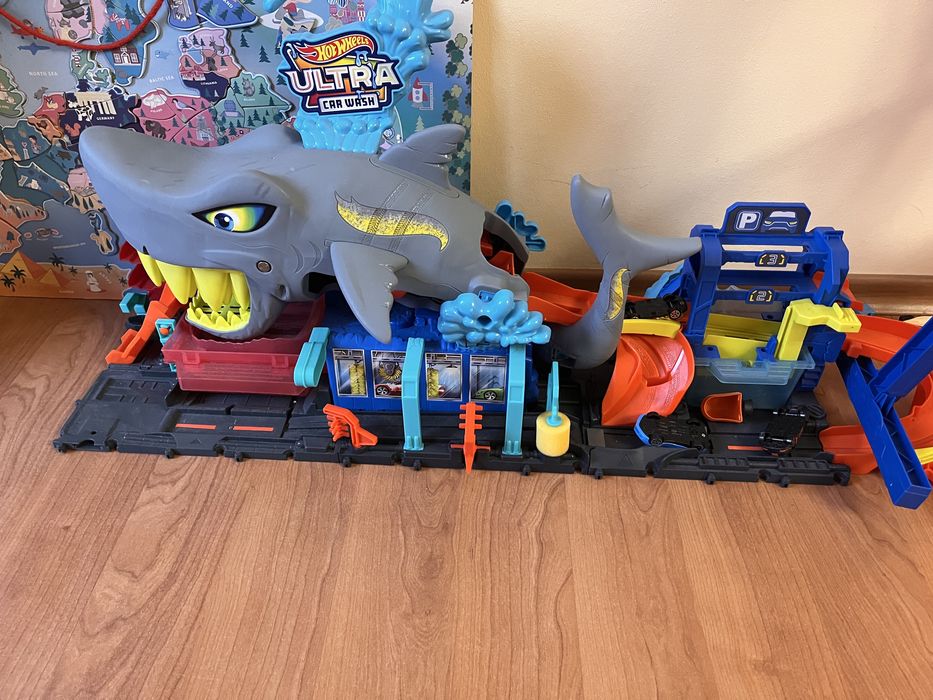 Писти hot wheels 2 бр.