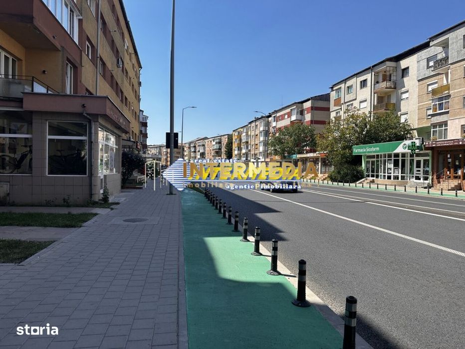 INCHIRIERE Spatiu Comercial CETATE Bulevard 34 mp. Centrala Termopane