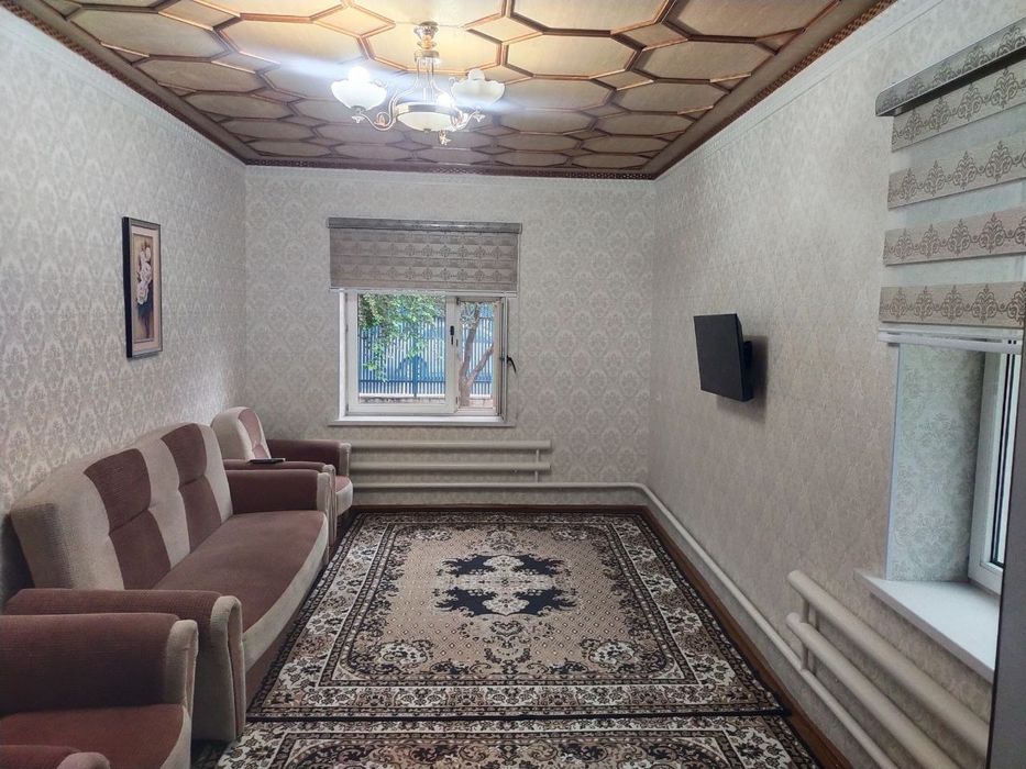 Продаётся дом 100000y.e