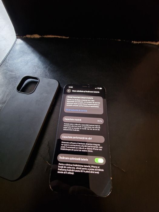 Vănd iphone 12 negru