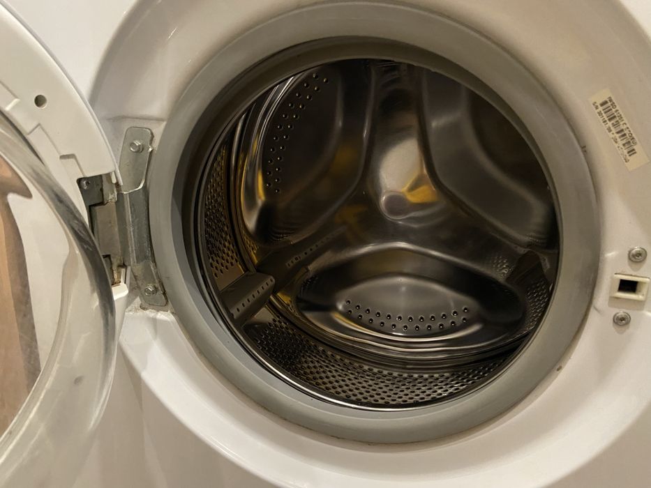 Masina de spalat rufe slim Indesit -IWSD 61251 C ECO 6 kg 1200rpm A+ Alb