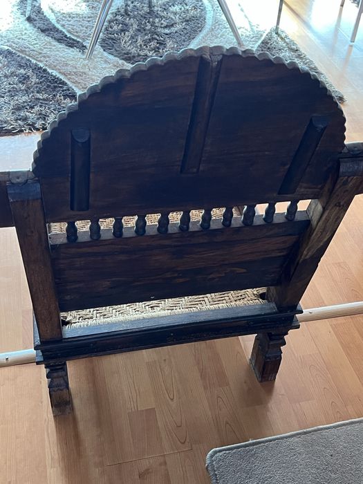 Scaun antic indian de vanzare