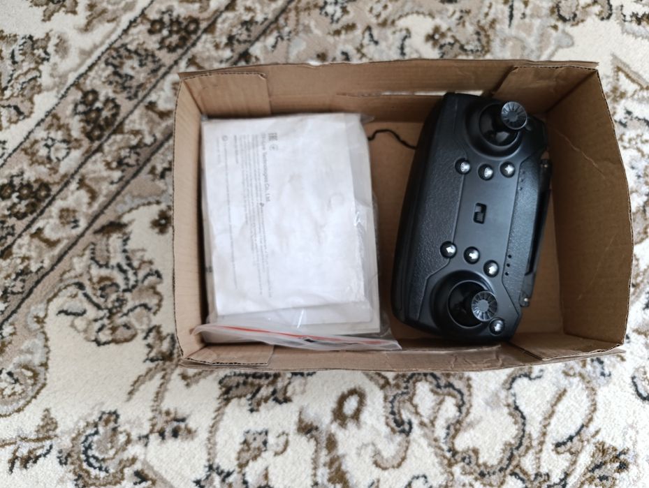 Продам дрон новый