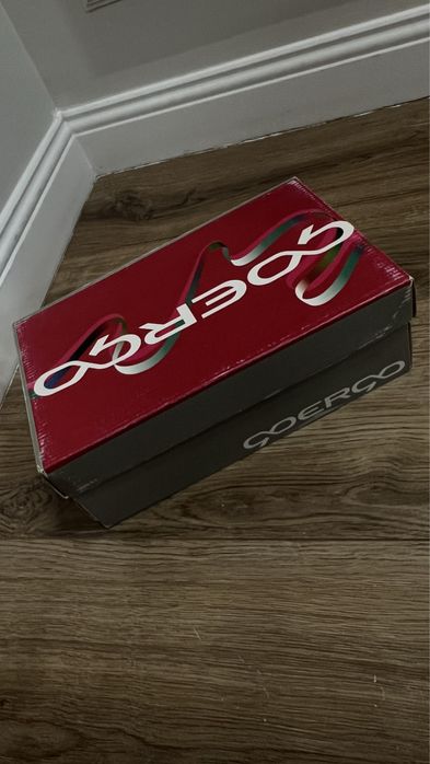 Продам новые туфли