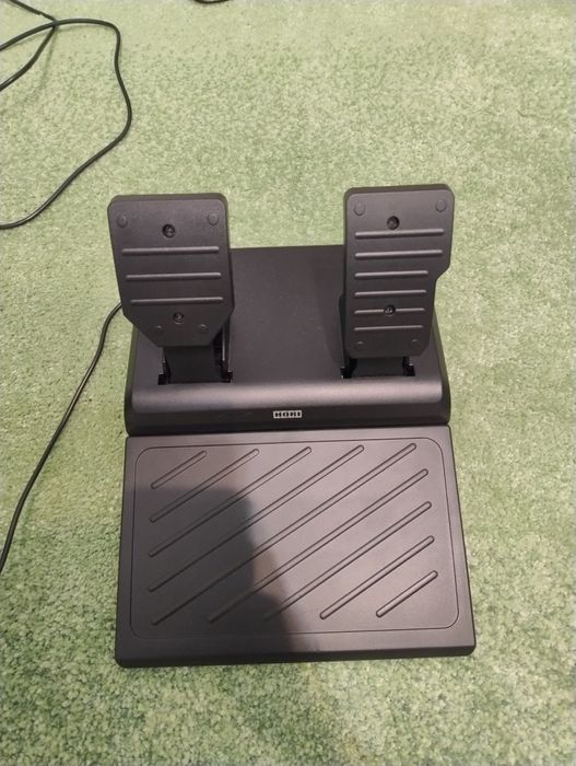 !!URGENT!! Vand volan hori compatibil cu PC/PS4/PS5