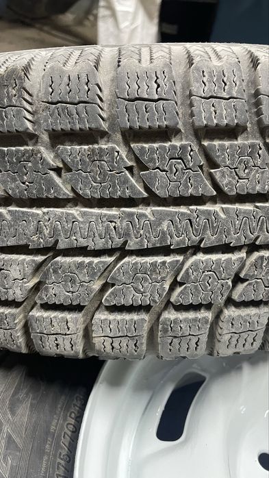 Продам зимние шины