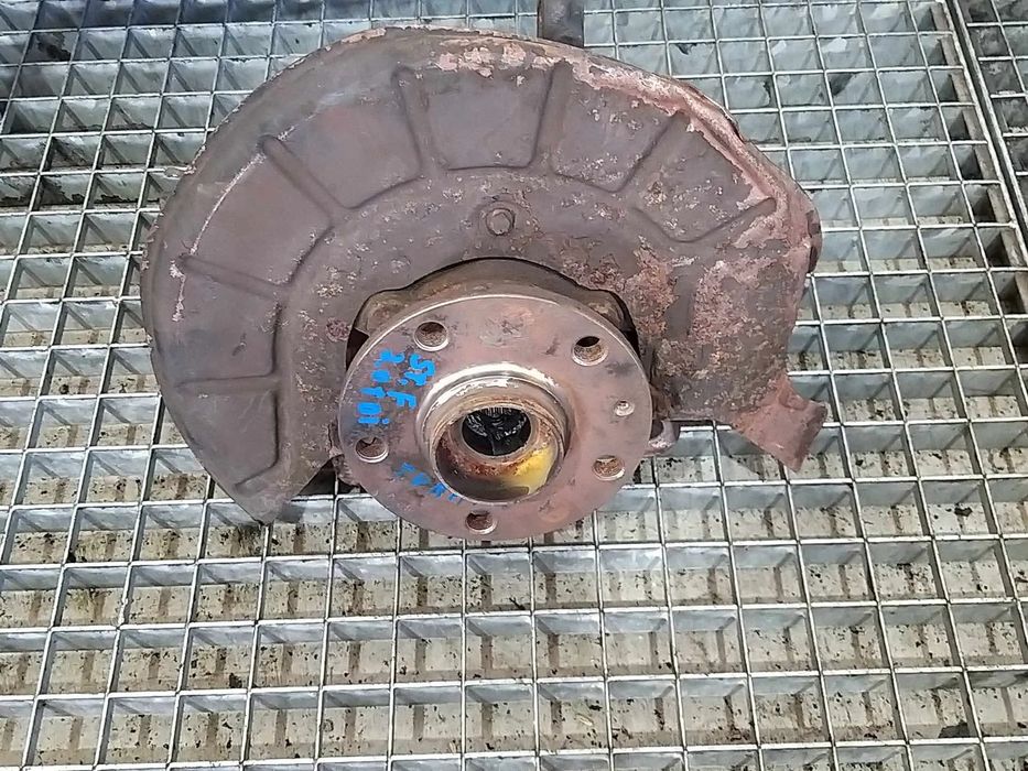 Fuzeta stanga fata 2.0 tdi vw touran 1t