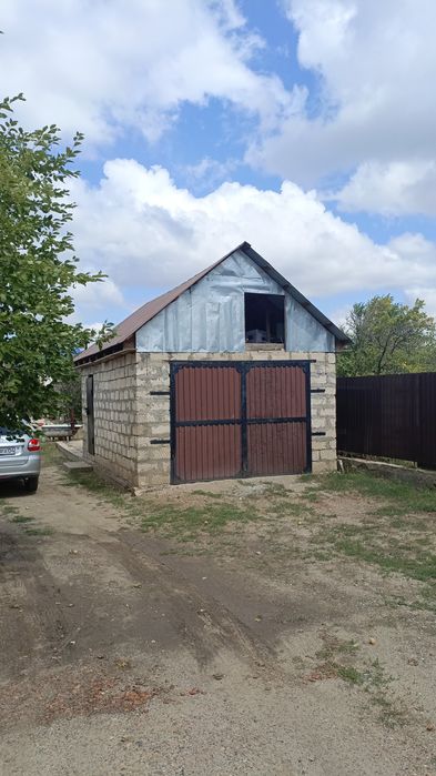 Продам дом в кирпичном