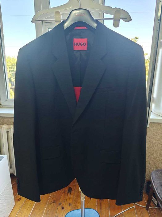 Продаю новый мужской костюм Hugo, размер 56