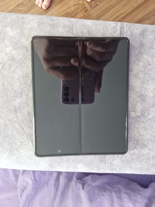 Продам или обменяю Samsung z fold 3