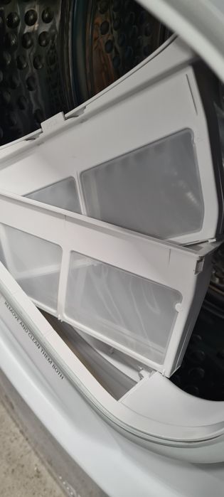 Като Нова Сушилня с термопомпа Candy Hoover 10кг А++ Wi-Fi