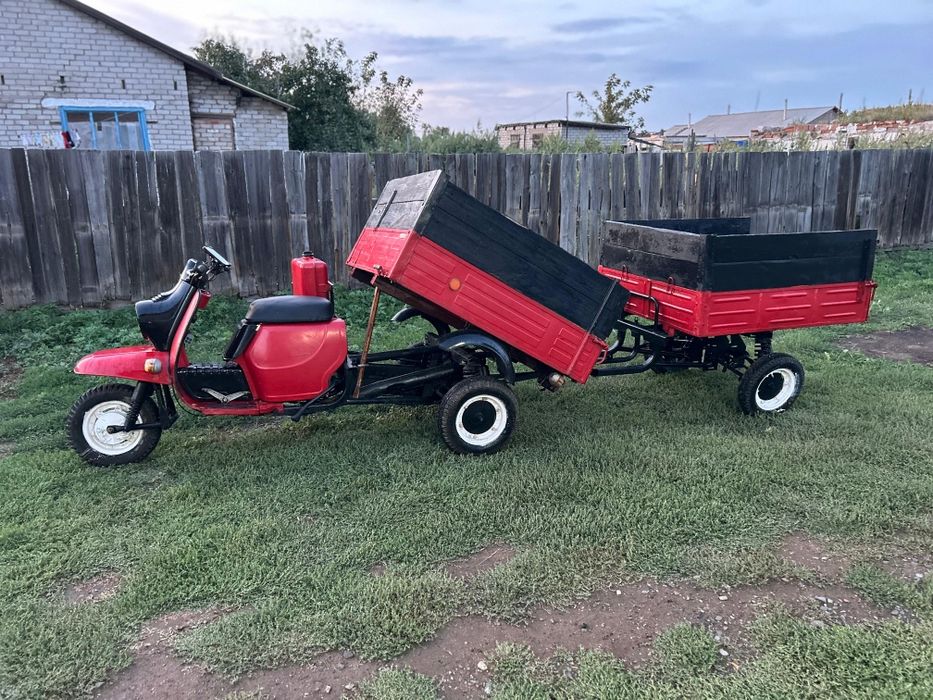 Мотороллер с прицепом