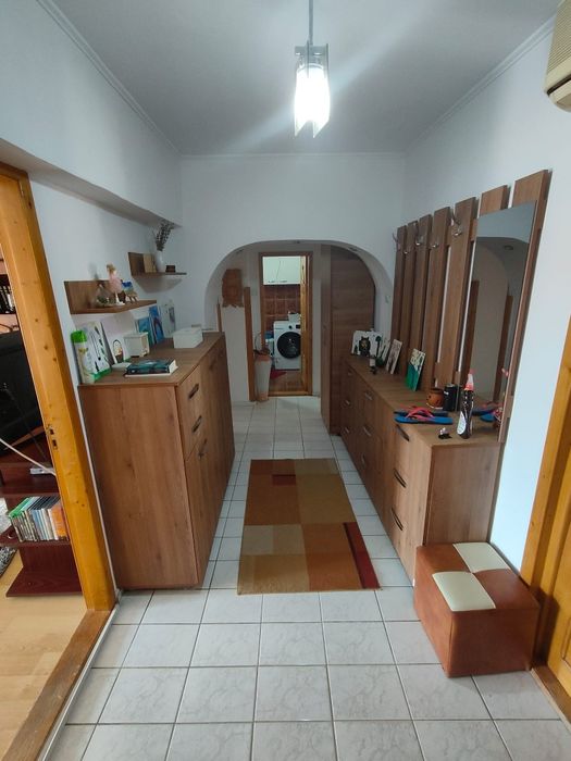 Ultracentral 3 camere
