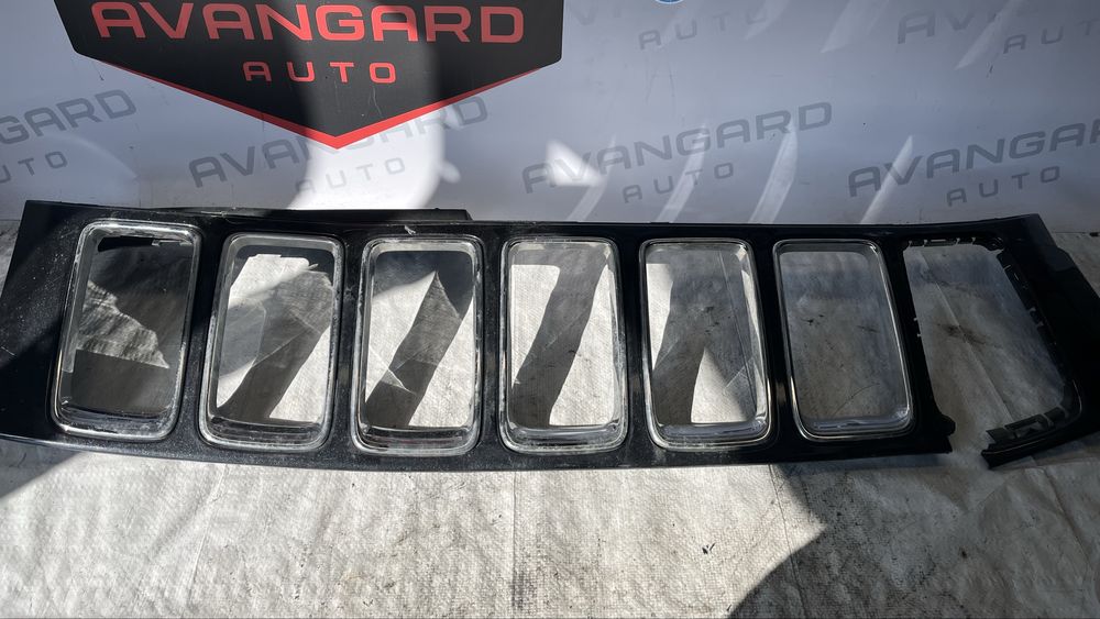 Jeep Grand Cherokee 14- предна решетка