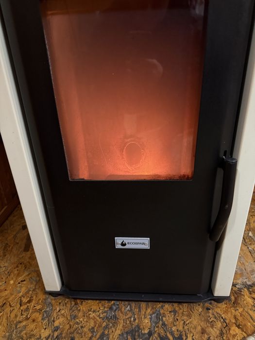 Пелетна камина ecospar 25kw