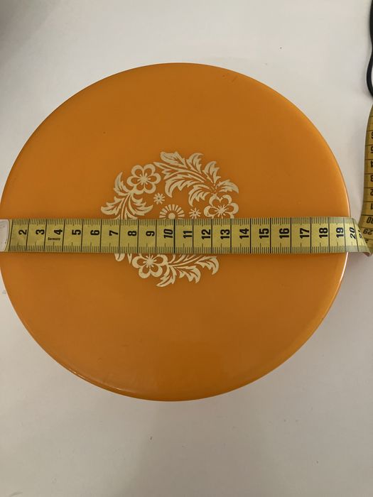 Шкатулки из пластика и хрусталя