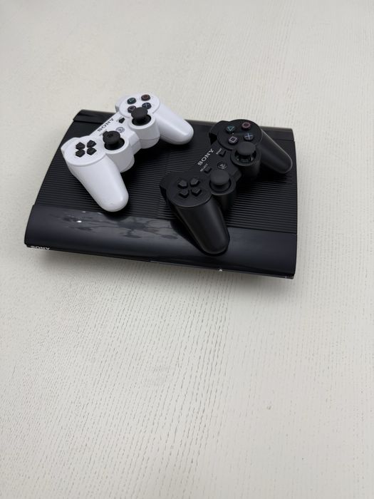 Продам playstation 3 super slim