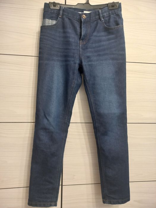 Vând blugi baieti 12 ani,143-155 cm
