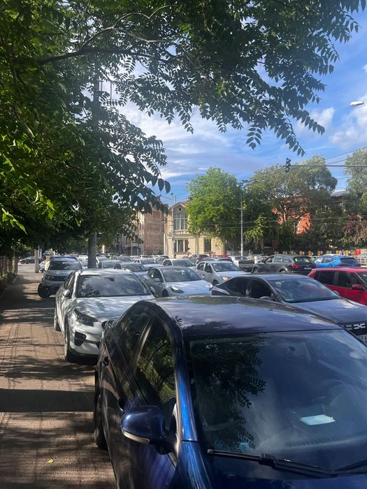 Ofer spațiu publicitar de închiriat,ultravizibil,zona centrala,buc.