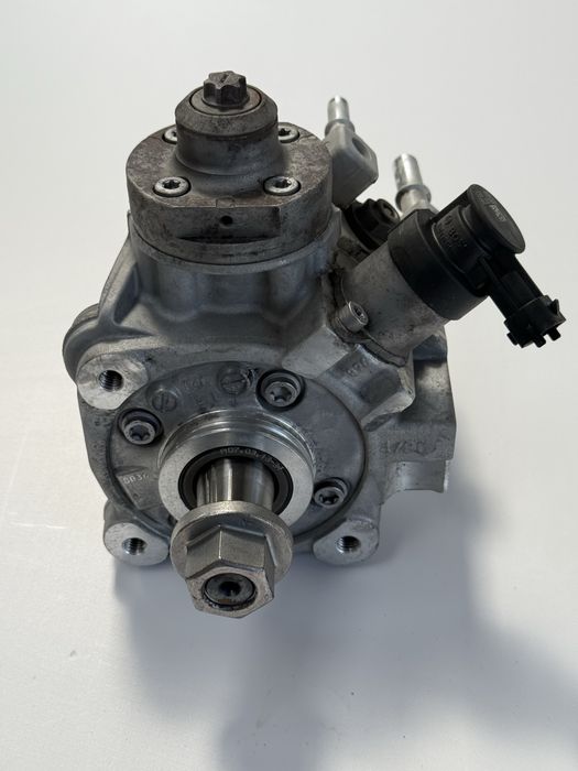 Pompa inalta presiune CV2QA543AA Ford Fiesta BMax Focus 3 Kuga 1.5tdci an 2014 injector CV6Q9F593AA