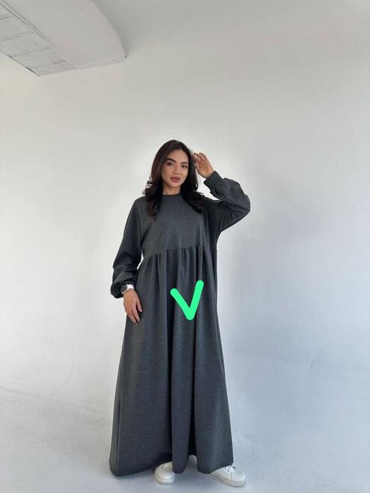 Продам платья  по 5000 одевала пару раз