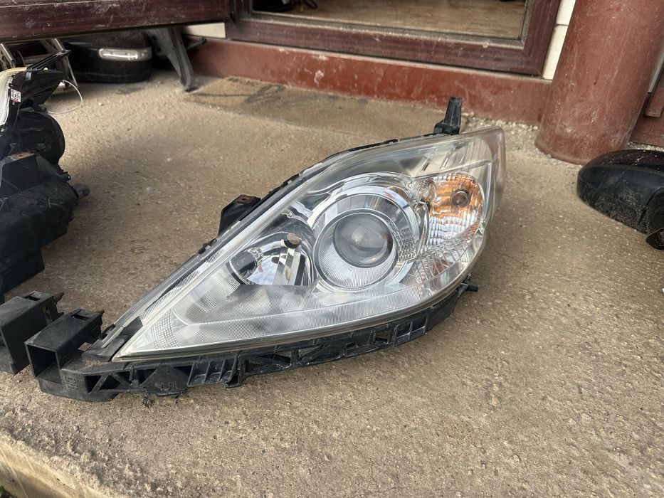 Фар/Фарове за Мазда 5 facelift 2008-2011г.!