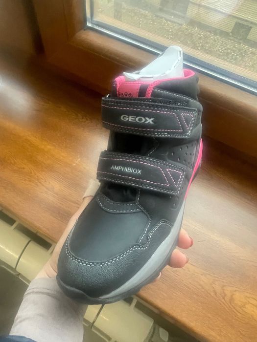 Апрески Geox, чисто нови