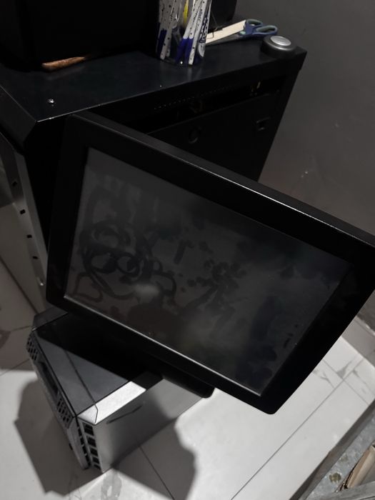 Продам моноблоки  и принтеры