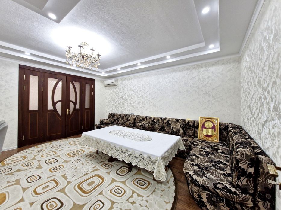 3 комнатная квартира на 3 этаже + 6м внранда 77 серия Фрунзе