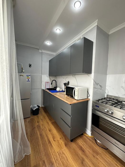 Продам 1 ком квартиру  53,9 м2