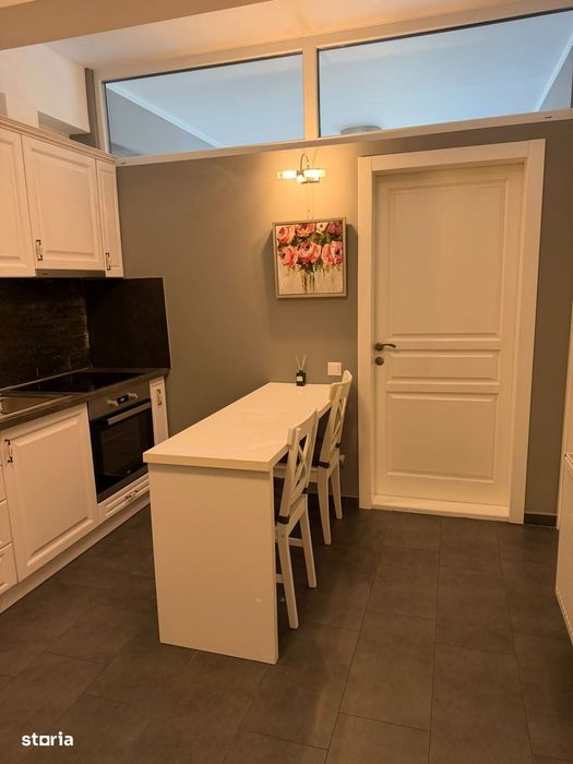 Apartament 2 dormitoare | 1 baie | 1 bucatarie | balcon | zona Central