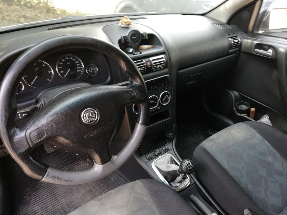 Опел Астра г на части 2.0д 82 коня