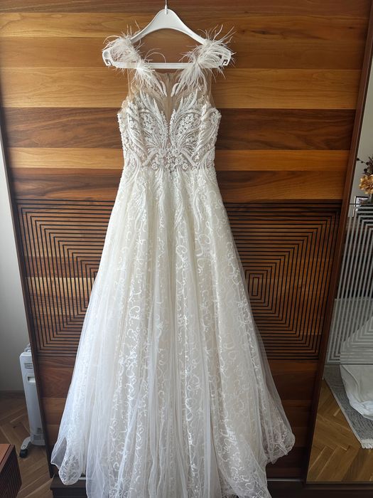 Сватбена Рокля и аксесоари