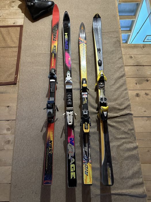 4 perechi de schiuri diferite modele