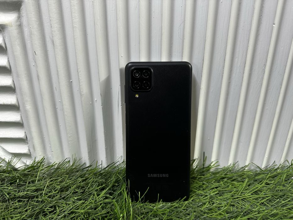 Телефон Samsung A12 64 gb
