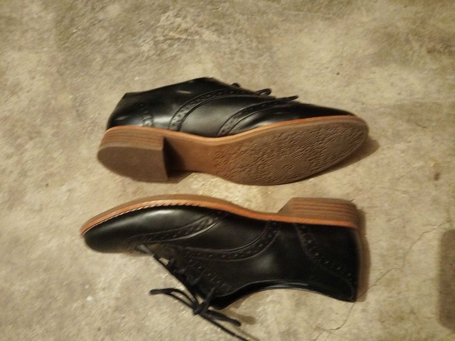 Кецове и обувки Stradivarius и други