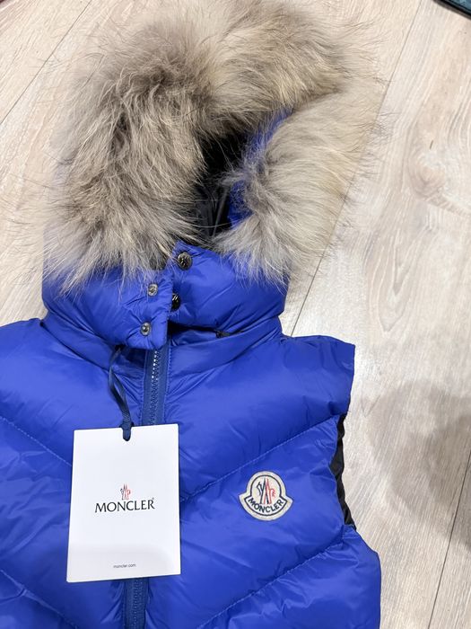 Нов Детски елек / грейка Moncler
