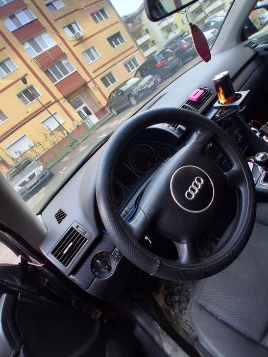 Audi a4 b6  1.6benzină