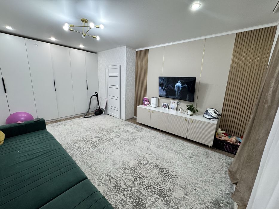 Ковер 3на5 ковер отличного качество!