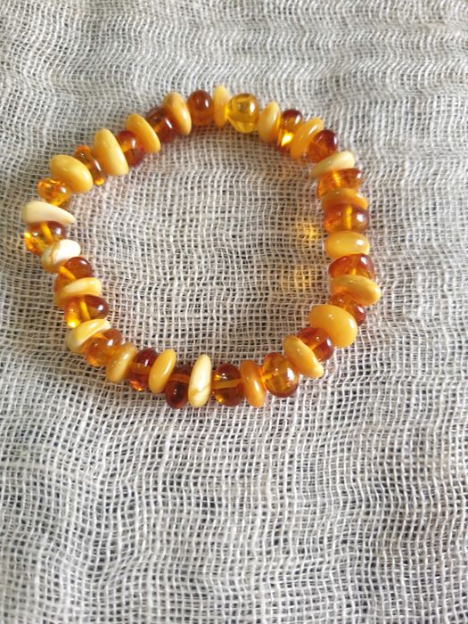 Колие  и гривна от натурален Балтийски кехлибар