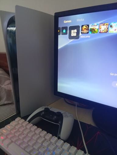 Ps5 digital edition 1tb + maneta si cabluri