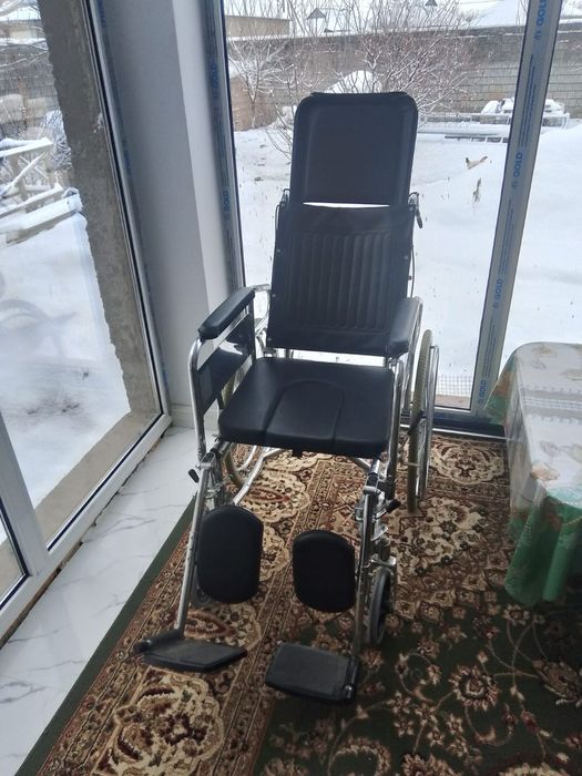 Медицинский кровать