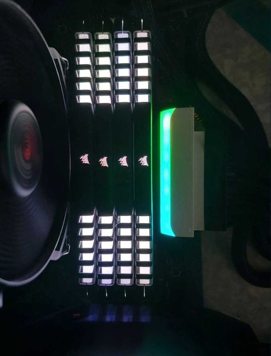 Corsair Vengeance RGB DDR4 16GB(2x8GB)3200MHz