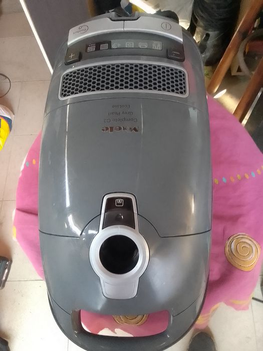 Vând aspirator miele
