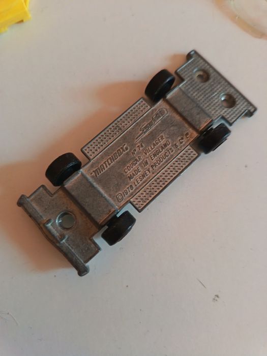 Стари колички и части matchbox