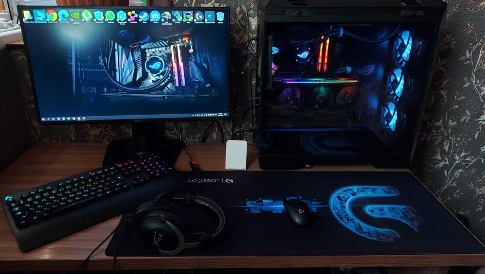 Продам Райзер Asus ROG Strix Riser Cable 240 mm почти новый