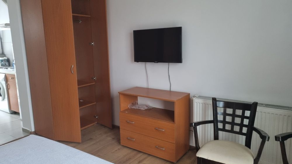 Inchiriez apartament cu 1 camera